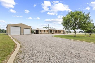 8280 Harmony Ln, Kingston, OK 73439