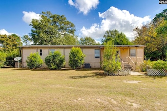 1059 W Harlin St, Elloree, SC 29047