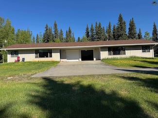 621 Fideler Rd, Fairbanks, AK 99712