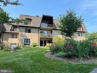 11613 Vantage Hill Rd Unit 12B, Reston, VA 20190
