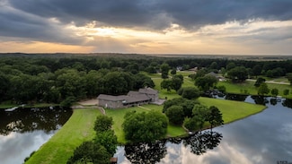 6712 N Hills Dr, Texarkana, TX 75503