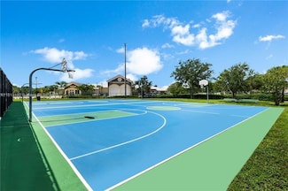 14100 Langley Place, Davie, FL 33325