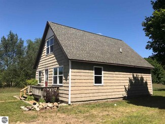 261 S Weldon Rd, Beulah, MI 49617