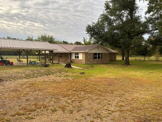 8961 S Us Highway 79, Palestine, TX 75801