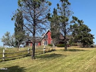 1292 8th St SW, Dickinson, ND 58601