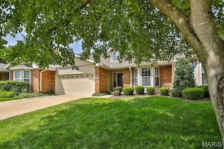 15416 Braefield Dr, Chesterfield, MO 63017
