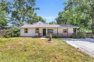 17103 Chula Vista Dr, Belton, MO 64012