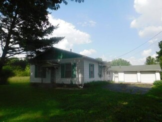 504 N Audrain St, Sturgeon, MO 65284