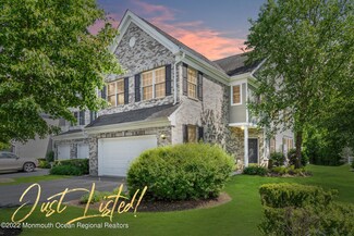 96 Deepwater Cir Unit D1, Manalapan, NJ 07726