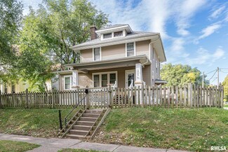 1938 N Myrtle St, Davenport, IA 52804