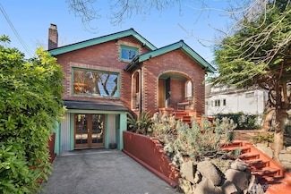 937 27th Ave, Seattle, WA 98122