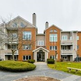 30 Chapman St Unit 202, East Weymouth, MA 02189