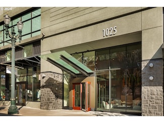 1025 NW Couch St Unit 1320, Portland, OR 97209