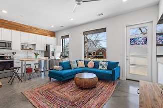 1400 Pillow St Unit 102, Nashville, TN 37203