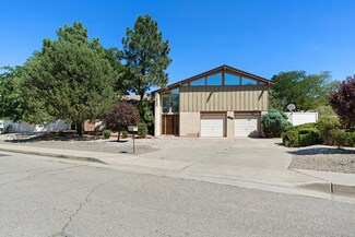 3326 Rhode Island St NE, Albuquerque, NM 87110