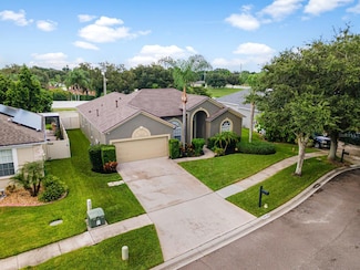 2808 Abbey Grove Dr, Valrico, FL 33594