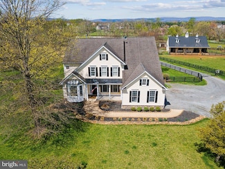 20011 Pleasant Meadow Ln, Purcellville, VA 20132