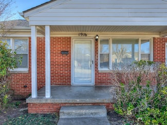 1916 Westchester Dr, Oklahoma City, OK 73120