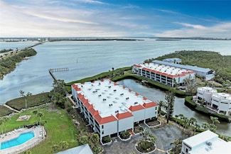 3805 E Bay Dr Unit 301, Holmes Beach, FL 34217