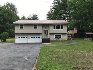 498 Angel Rd, Corinth, NY 12822