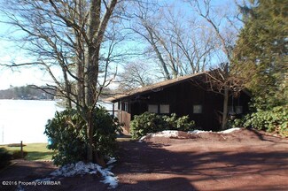 13 Red Rock Rd, Mountain Top, PA 18707
