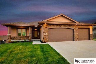 18309 Willis Ave, Elkhorn, NE 68022