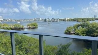 17111 Biscayne Blvd Unit 402, North Miami Beach, FL 33160