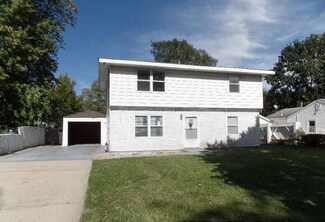 303 Luana Rd, Joliet, IL 60433