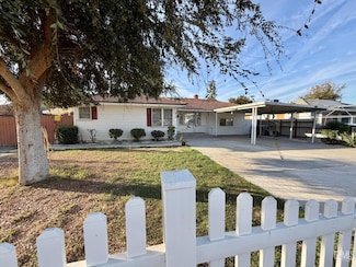 613 El Prado Dr, Bakersfield, CA 93304