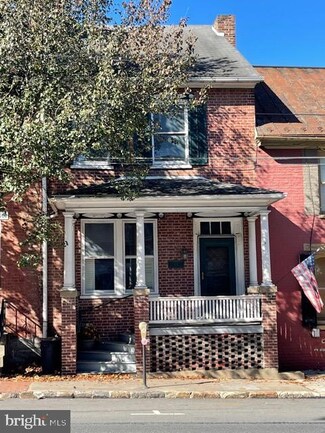 42 N Main St, Mercersburg, PA 17236