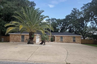 302 Teakwood Cir, Pensacola, FL 32506