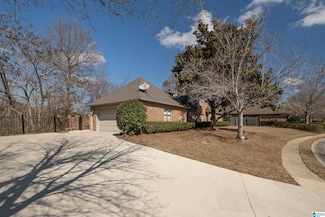 4006 Vestview Dr, Vestavia, AL 35242