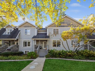 45 W Johnson St, Palatine, IL 60067