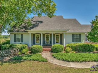 564 Columbus Hwy, Hawkinsville, GA 31036