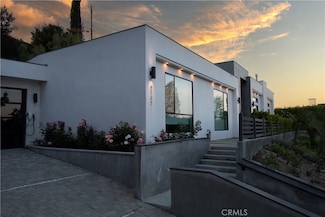 4737 Dunas Ln, Tarzana, CA 91356