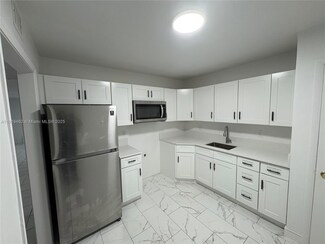 4801 NW 22nd Ct Unit 103, Lauderhill, FL 33313