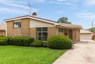 2242 Boeger Ave, Westchester, IL 60154
