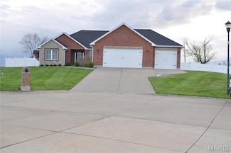 869 Destiny Dr, Villa Ridge, MO 63089