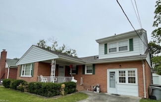 18 Bonneville Dr, Hampton, VA 23664