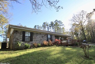 913 Redbud St, Perryville, AR 72126