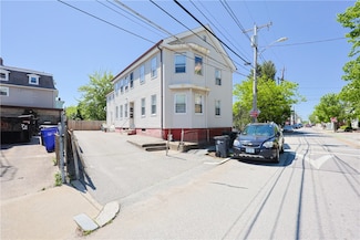 165 Knight St, Providence, RI 02909