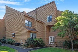44 Clement Ct, Haverhill, MA 01832