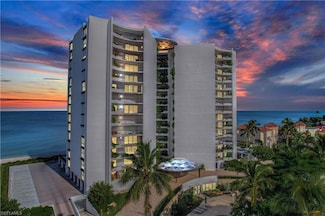 3951 Gulf Shore Blvd N Unit 801, Naples, FL 34103