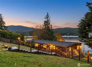 813 Fairmount Rd, Port Townsend, WA 98368