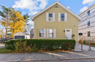 29 Vandewater St, Providence, RI 02908