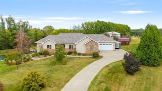 1230 N Sand Cherry Cir, Huxley, IA 50124