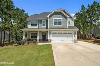 830 Winston Pines Dr, Aberdeen, NC 28315