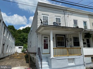 209 S Morris St, Saint Clair, PA 17970