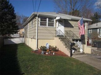 20 Overlook Ave, Dedham, MA 02026