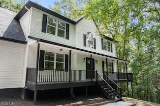 51 Pidgeon Hill Rd, Sussex, NJ 07461